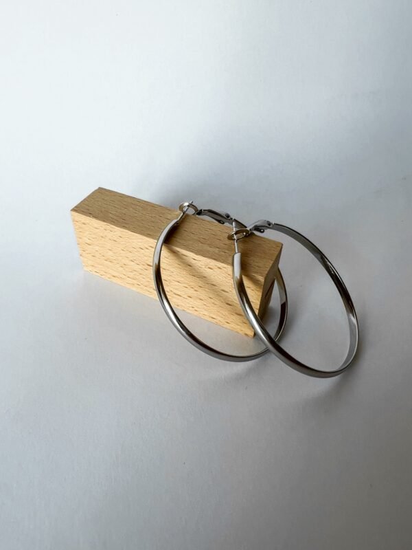 Auskarai „Silver hoops“ platesnės - Image 4