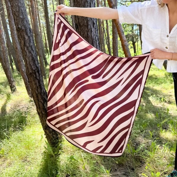 Skarelė safari dryžiai „Safari stripes“ 70x70 cm - Image 3